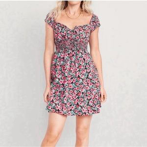 Old Navy Floral waist defined mini dress - petite XS